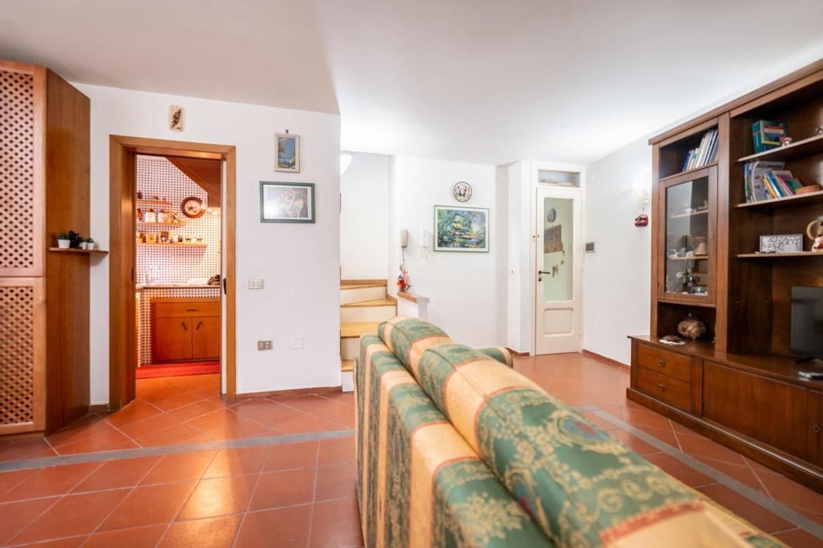 Apartamento Il Nido Nápoles Exterior foto