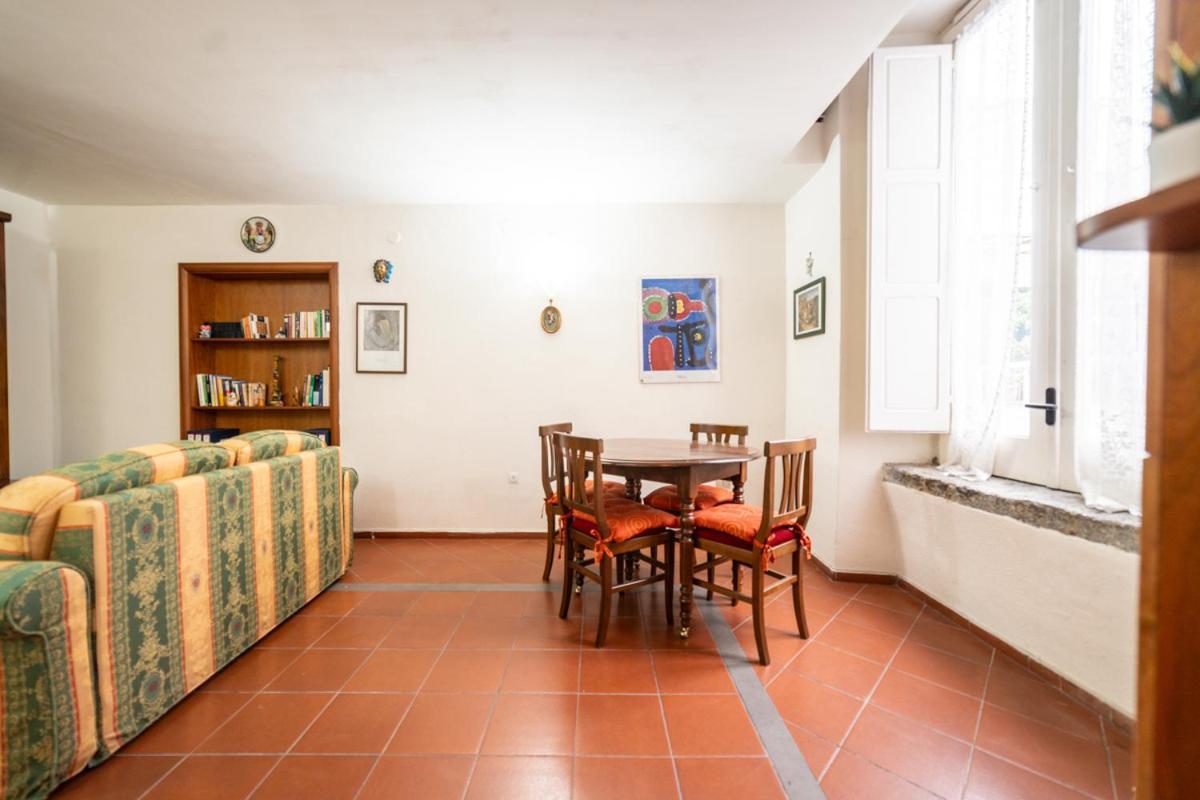 Apartamento Il Nido Nápoles Exterior foto